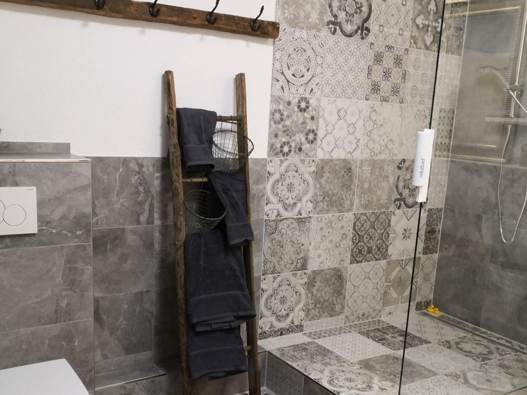 Apartment Gugel